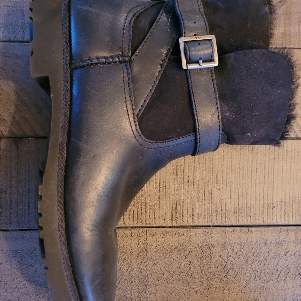 UGG Romely Black Short Suede & Leather Boots